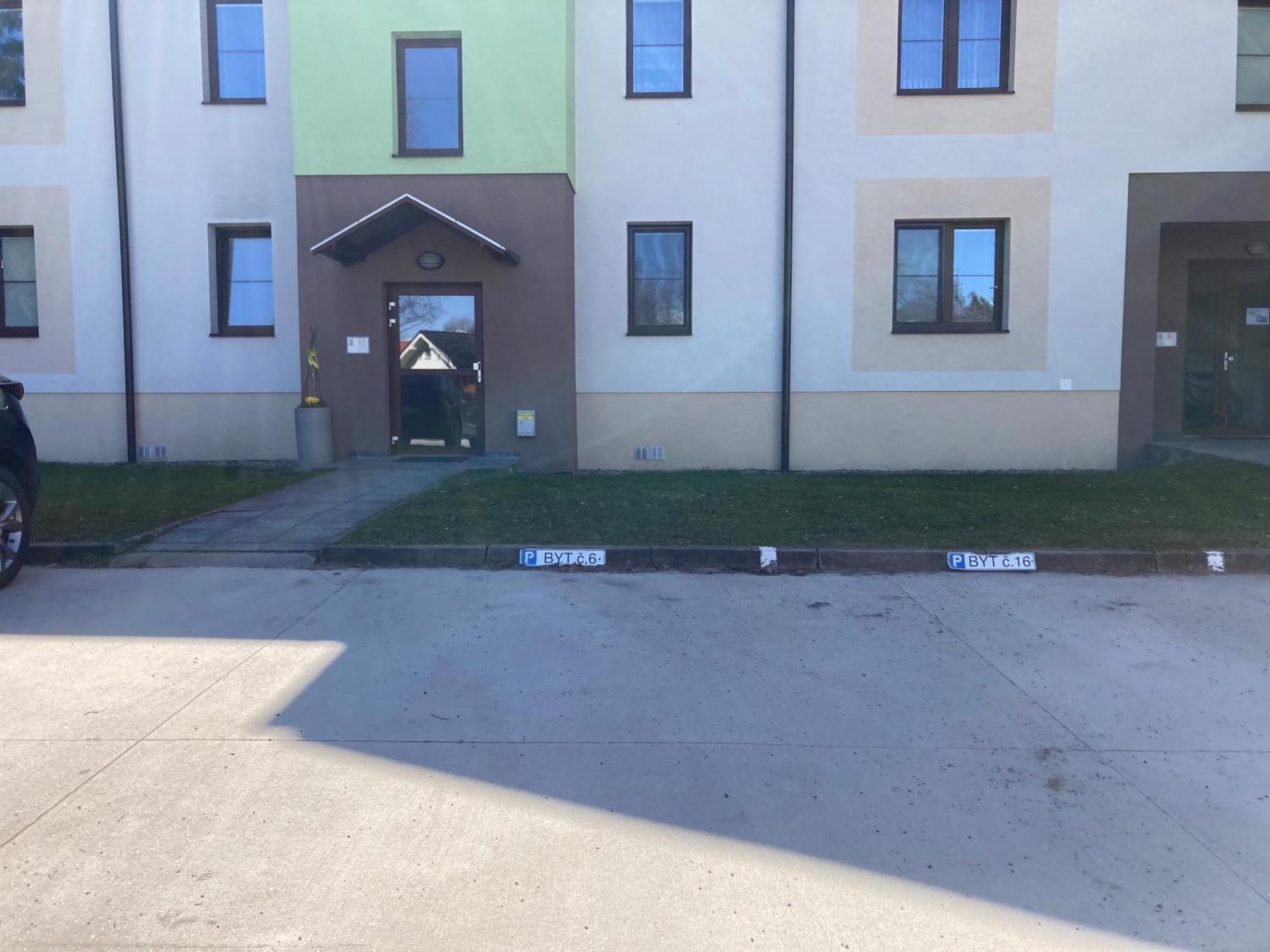 Repose Residence Liptovsky Mikulas Bagian luar foto
